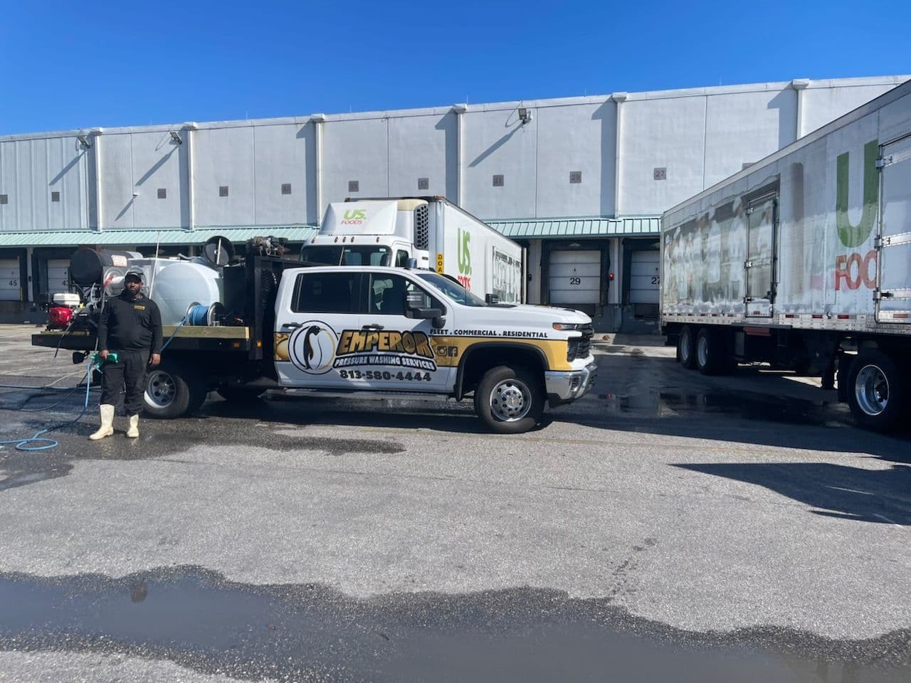 Pressure Washing Excellence at US Foods Tampa